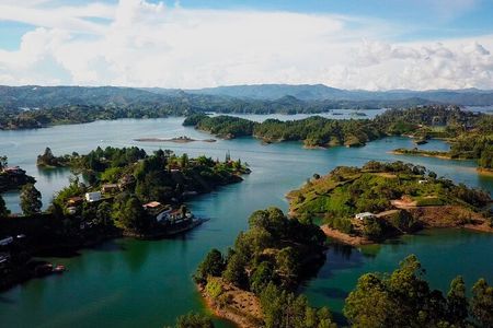Guatape Private Tour with Helicopter Ride from Medellin