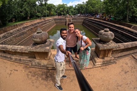 Private City Day Tour in Anuradhapura