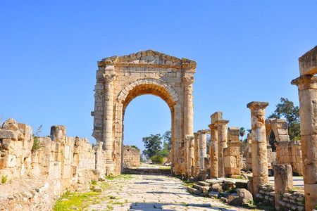 Small Group Tour to Sidon, Tyre and Maghdouche with hotel pickup