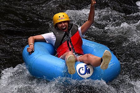Arenal Volcano Combination Tour: Zipline, Tubing and Hot Springs