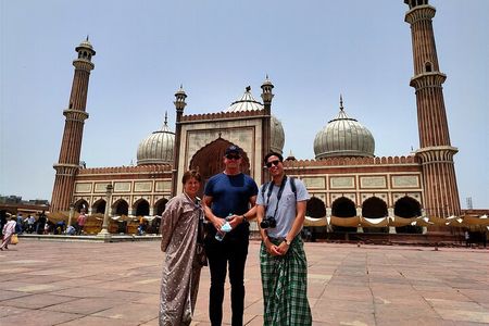 Discover Old Delhi: 3-Hour Group Walking Tour