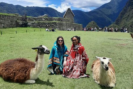 2-Day MachuPicchu Small-Group Tour Including Moray and Salineras