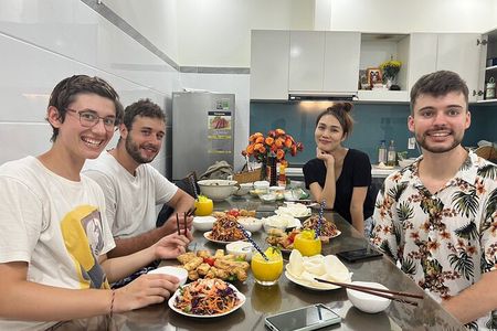 Cooking Class and Tasting Pho in Da Nang with Local Chef