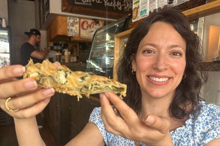 Astoria Food Walking Tour in New York