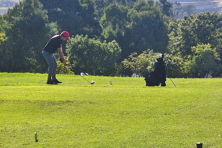 Experiencing Playing Golf in Stellenbosch and Wine Tasting