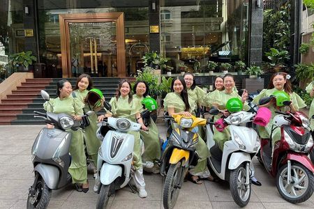 Saigon By Night and Street Food By Motorbike