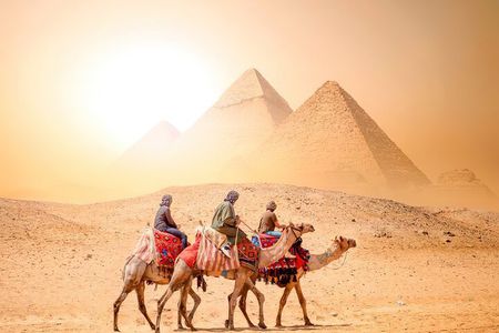 Private Tour to Giza Pyramids, Saqqara and Memphis