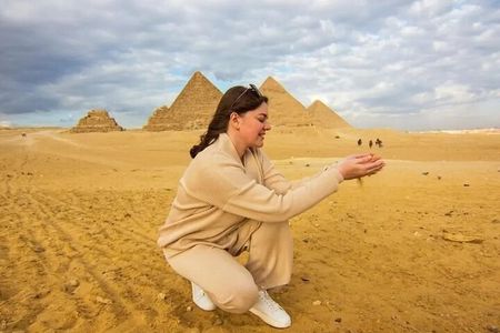 Private half Day Tour to the Great 3 Pyramids of Egypt 
