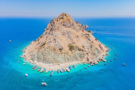 Suluada Island Boat Trip incl. Lunch and Transfer f/Kemer