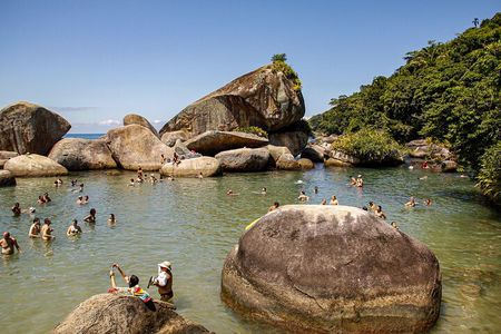 Trindade Fishing Village, Beach Trek and Snorkeling Tour from Paraty