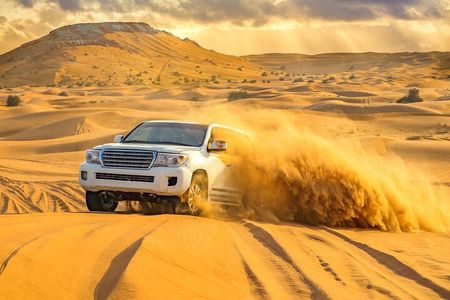 Doha Half Day Desert Safari with Camel Ride and Sand Boarding 