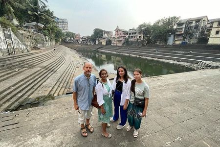 Mumbai Unseen: Local Train Ride And Sightseeing Tour