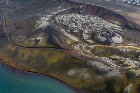 Landmannalaugar & Icelandic Highlands Super Jeep Tour