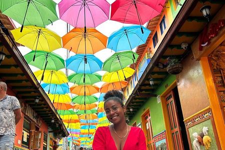 Full day in Guatapé with breakfast and lunch