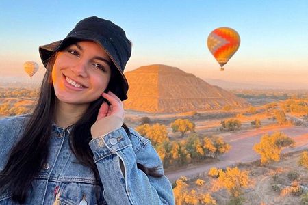 Hot Air Balloon Flight in Teotihuacán