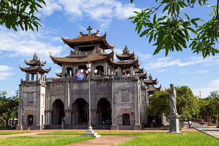 From Hanoi to Ninh Binh Tam Coc and Phat Diem Private Tour