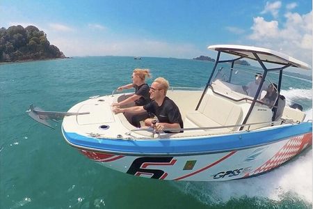 Singapore Southern Islands Speedboat Guided Tour