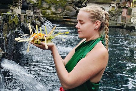 Ubud Melukat Purification Ceremony At Tirta Empul Temple