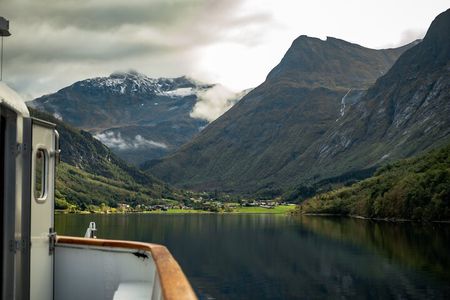 All About the Fjords in One Tour by Boat and Bus from Ålesund