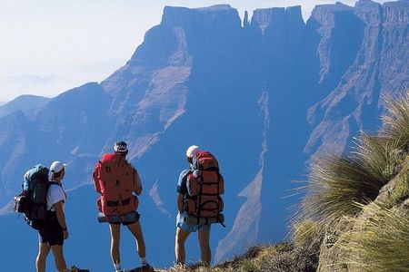 Half Day Hiking Tour from Durban with Drakensberg Mountains 