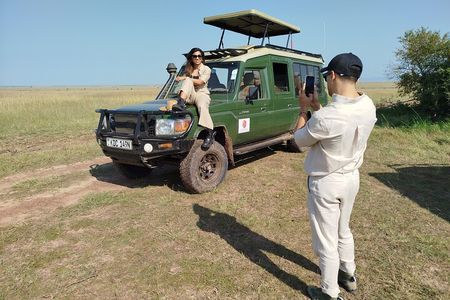 Explore Kenya: 5-Day Group Safari Adventure