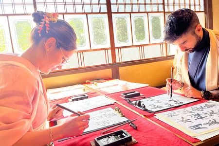  Kimono and Calligraphy Experience in Miyajima