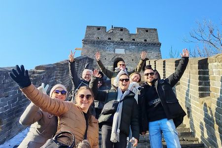 Mubus: Mutianyu Great Wall Bus Tour (8:00am & 10:00am)