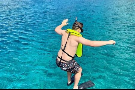 Snorkel Lunch & Lounge: Bluewater or Snorkel and Lunch: Leeward