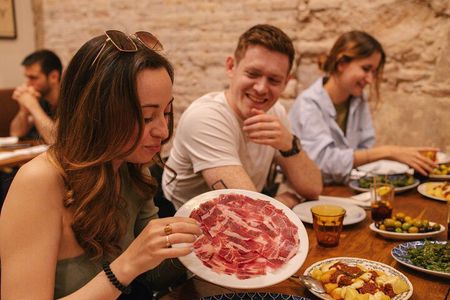 Barcelona: Award-Winning Guided Food Tour with Lunch or Dinner