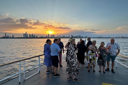 Sunset Río de la Plata & Open Bar