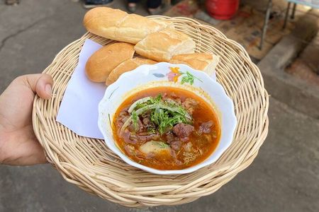 Breakfast Walking City Tour