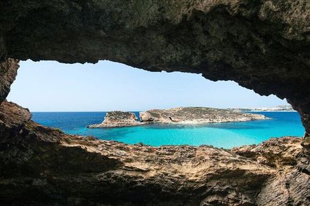 Comino Private Boat Tour in Malta