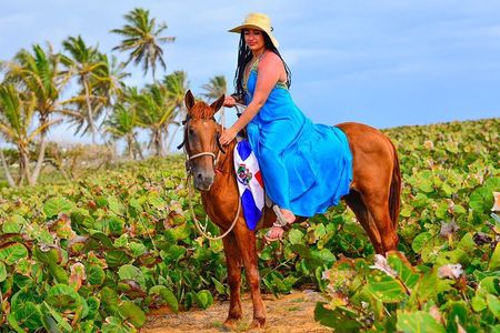 Horse Riding on Macao Beach