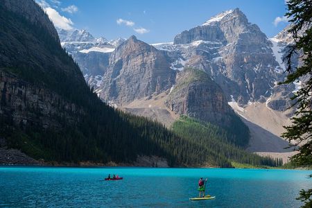 Moraine Lake And Lake Louise Tour from Banff