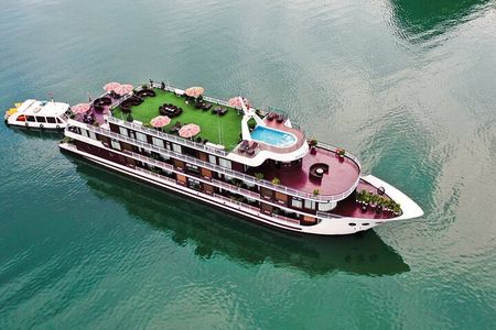 3-Day 5-Star Cruise: Explore Lan Ha Bay & Viet Hai Village