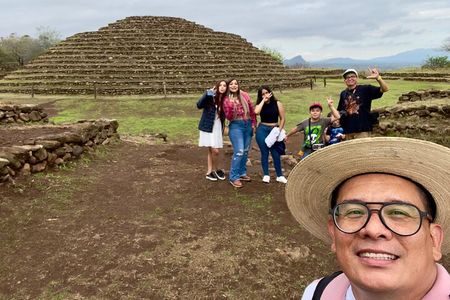Alma de Mexico tour : Pyramids, tequila and mariachi