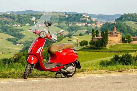 Private Vespa Tour "Among the hills of Barolo and Barbaresco"