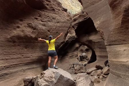 Barranco de las Vacas, caves & village by Sky Rebels local guides