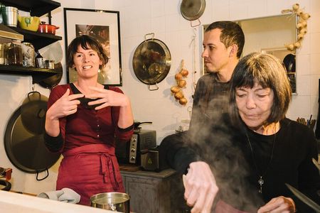 Private Cava Sabrage and Paella Class in Barcelona