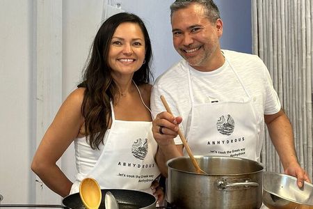 Santorini Cooking Class-2 Wineries: Special Honey Moon Experience