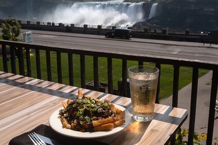 Niagara Falls All Canadian Food Walking Tour