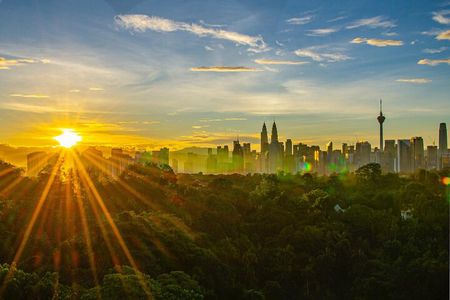 Kuala Lumpur Sunrise City Tour with Roti Canai & Teh Tarik