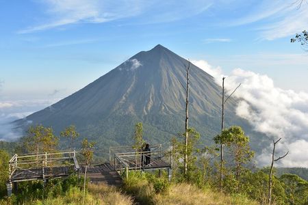 Flores Day Tours