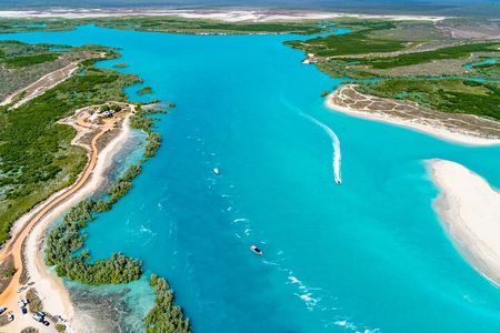 Colours of Broome: Stunning 30-Minute Scenic Helicopter Flight