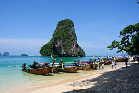 Krabi Tour: 4 Islands Day Tour by Speedboat/Longtail Boat