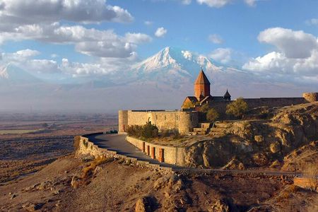 From Yerevan: Khor Virap, Noravank, Jermuk, and Areni Tour