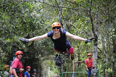 Canopy - ZipLine - 2000m. Adventure Circuit - in 6 Lines 