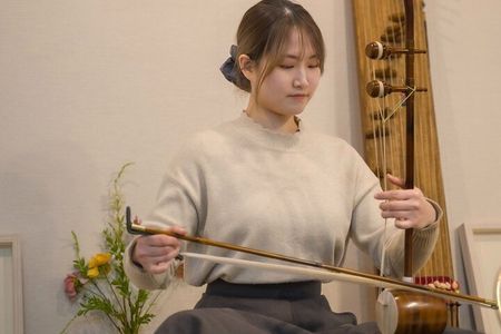 Learn the Korean Traditional Instruments Haegeum and Gayageum