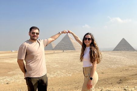 Private Giza Pyramids Half Day Tour and Felucca Ride on the Nile
