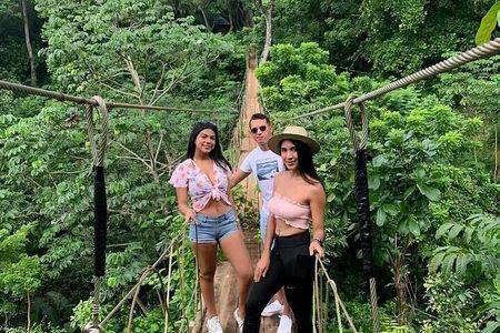 Half-Day Zip Line Combo: Beaches and Wildlife Encounter in roatan